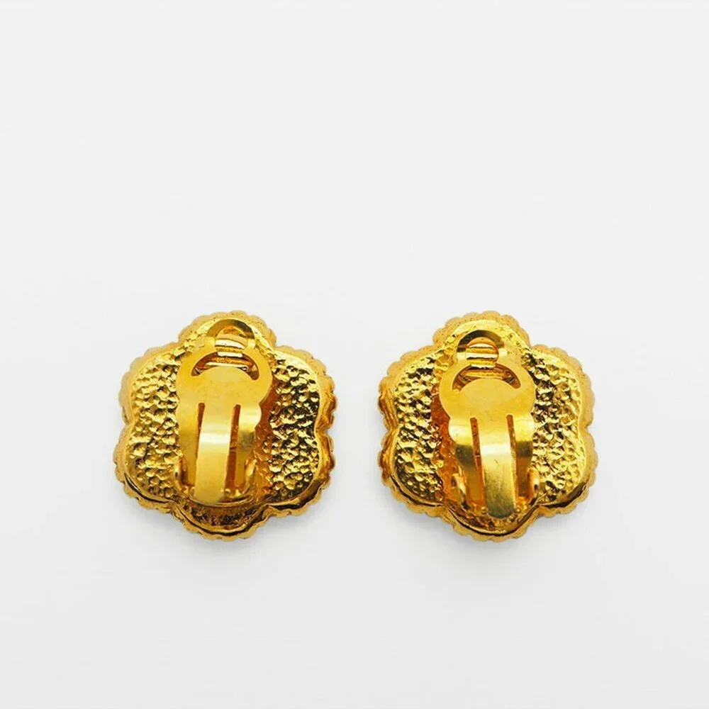CHANEL Authentic Gold Earrings - Picture 3 of 9